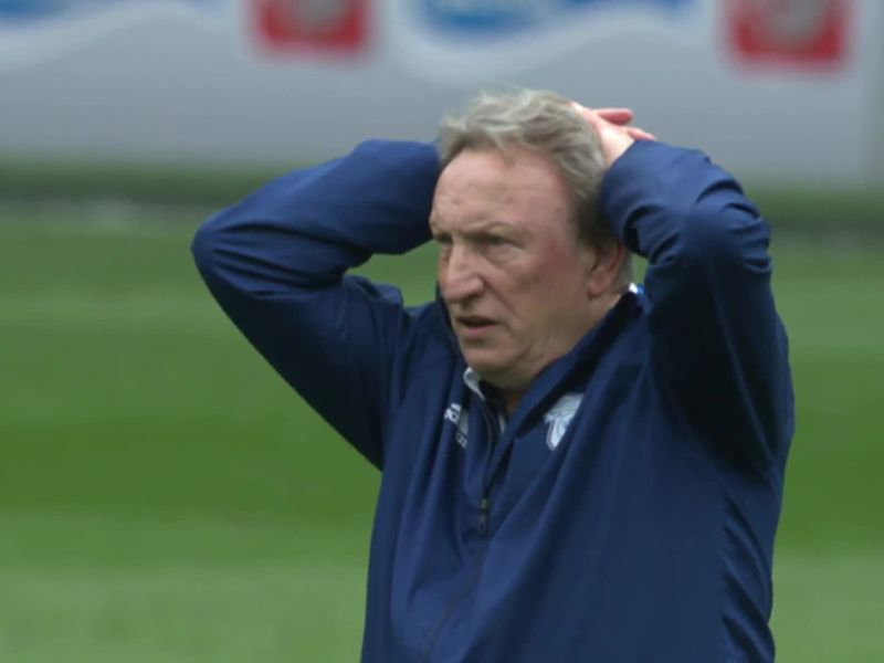 Neil Warnock in silent stand-off with match officials after Chelsea defeat  | Football News | Sky Sports