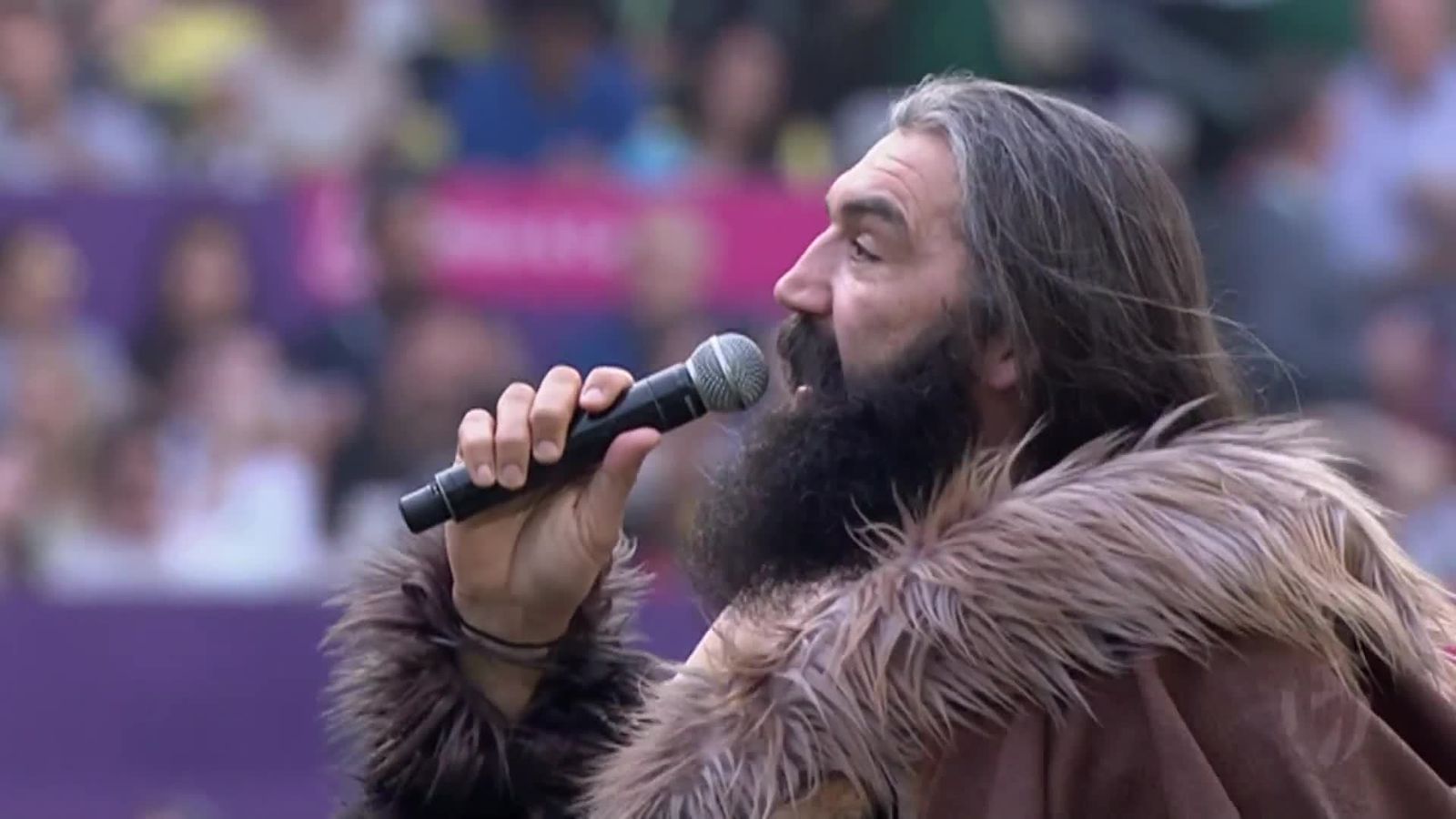 Chabal sings The Proclaimers?