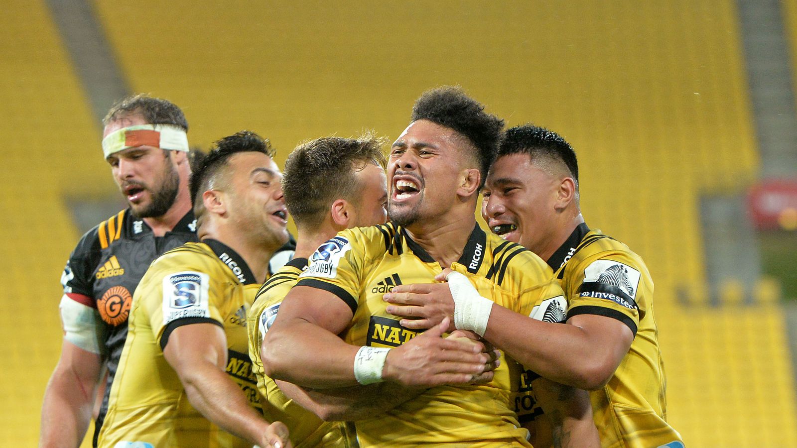 Super Rugby Saturday Wrap Victories For Hurricanes Sharks Stormers Super Rugby Saturday Wrap Victories For Hurricanes Sharks Stormers