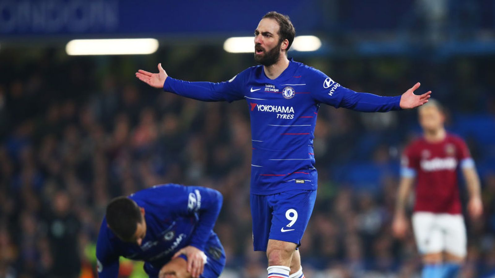 Gonzalo Higuain&#39;s Chelsea career has stuttered, casting doubt over his  long-term future | Football News | Sky Sports