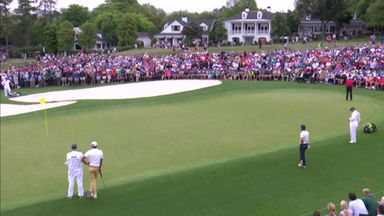 Tiger's sensational 9th hole putt