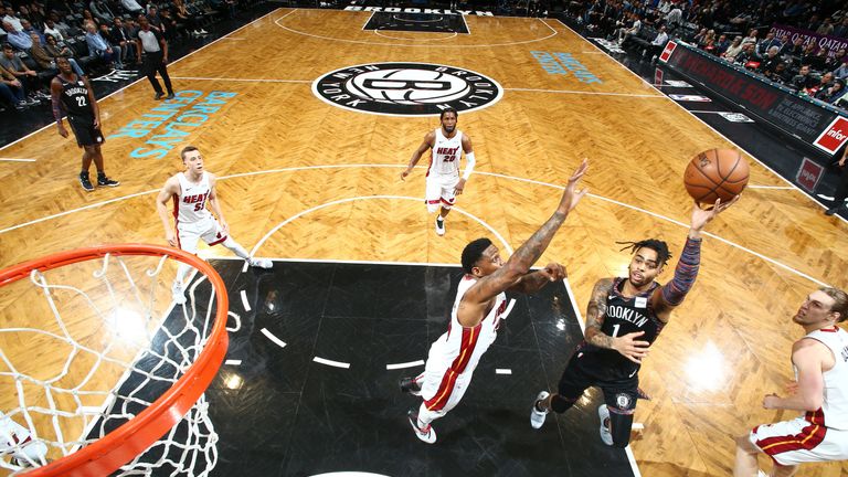 D'Angelo Russell lofts a trademark floater against Miami