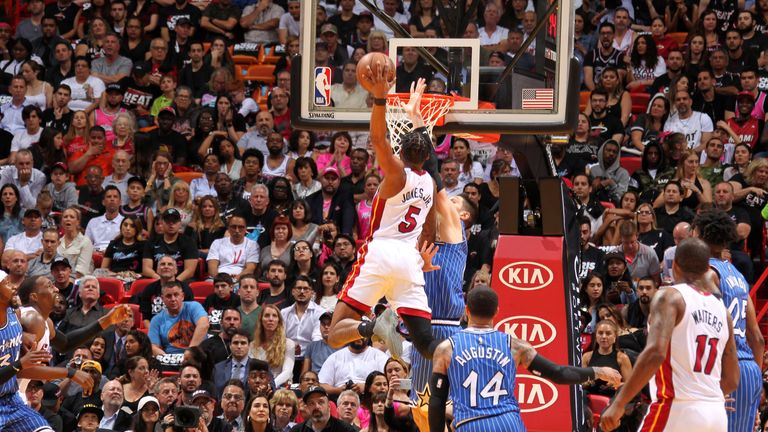 Derrick Jones Jr posterizes Nikola Vucevic