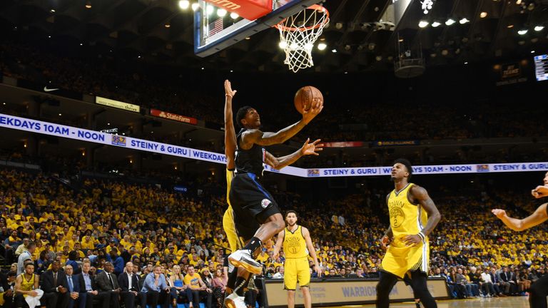 Lou Williams attacks the rim during the Clippers&#39; stunning Game 2 comeback against the Warriors