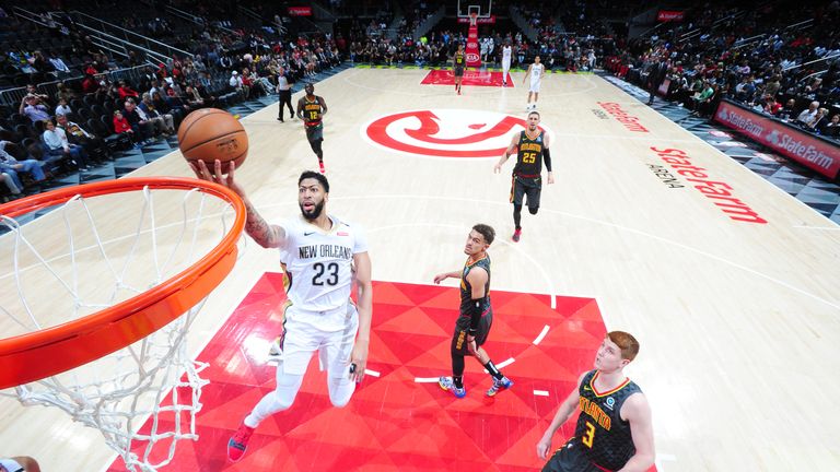 Anthony Davis #23 of the New Orleans Pelicans shoots a layup during the game against the Atlanta Hawks