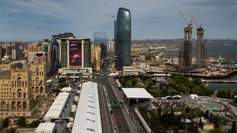 A general view of the start during the Azerbaijan Formula One Grand Prix at Baku City Circuit on April 29, 2018 in Baku, Azerbaijan. 