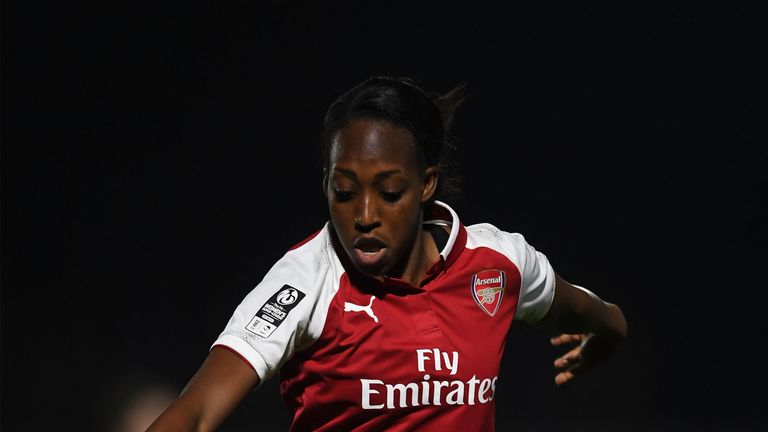 Danielle Carter in action for Arsenal