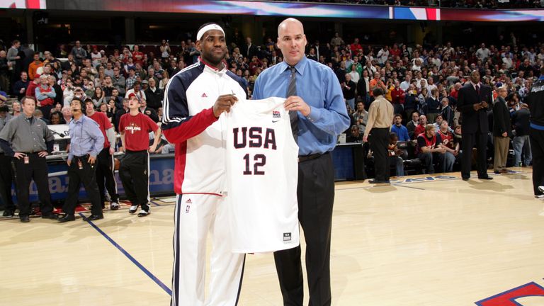  Danny Ferry of the Cleveland Cavaliers with LeBron James 