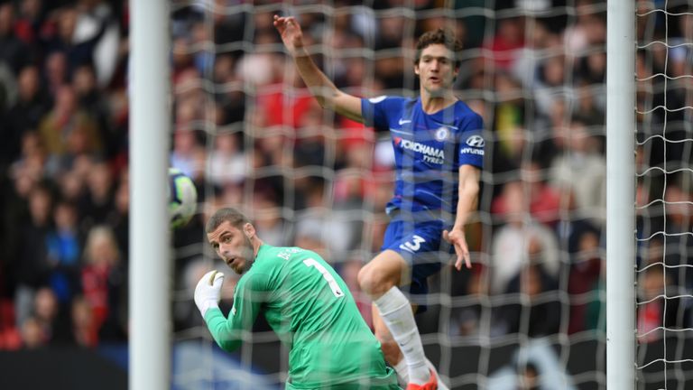 David de Gea looks on as Marcos Alonso equalises for Chelsea