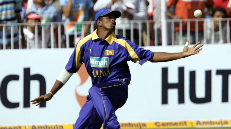 Sri Lankan Dilhara Lokuhettige drops a catch from a delivery by Indian batsman Irfan Pathan during the seventh and final one day international (ODI) match between India and Sri Lanka in Vadodara, 12 November 2005. Sri Lanka were bowled out for 244 by India who hold an unassailable 5-1 lead in the ODI series.