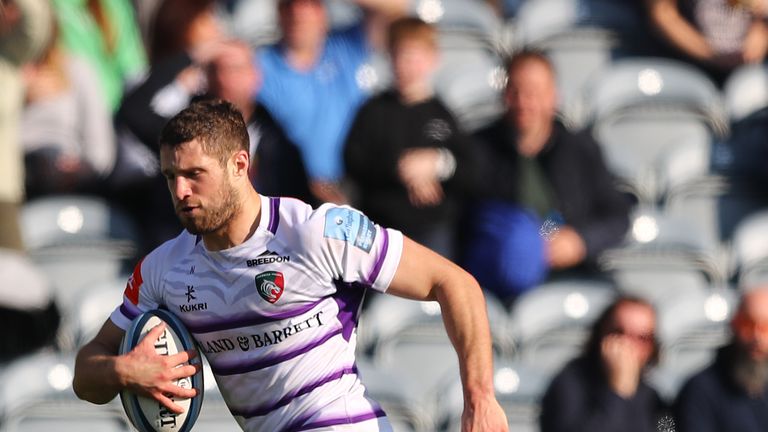 Jonah Holmes in action for Leicester Tigers