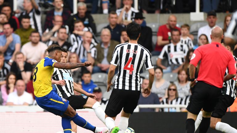 Mario Lemina reduces the deficit at St James' Park