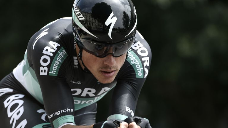 Great Britain's Peter Kennaugh rides during a 6,6 km individual time-trial, the prologue of the 70th edition of the Criterium du Dauphine cycling race on June 3, 2018 in and around Valence, southern France. (Photo by Philippe LOPEZ / AFP) (Photo credit should read PHILIPPE LOPEZ/AFP/Getty Images)