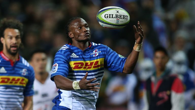 Seabelo Senatla continues to cross for his side