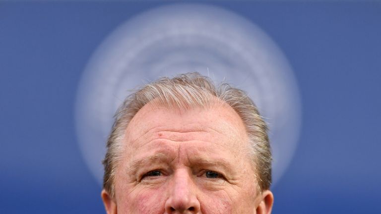 Steve McClaren during the Sky Bet Championship match between Queens Park Rangers and Preston North End at Loftus Road on January 19, 2019