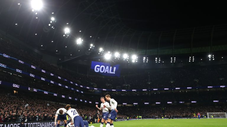 Spurs players celebrate Heung-min Son's opener