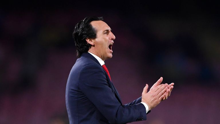 Unai Emery encourages his players during Arsenal's 1-0 Europa League win in Napoli