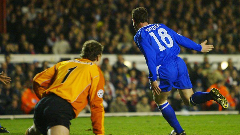 Wayne Bridge scored a late winner at Highbury as Chelsea knocked Arsenal out of the Champions League quarter-finals in 2004