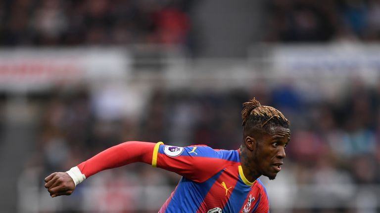 Wilfried Zaha won a penalty for Crystal Palace at St James&#39; Park