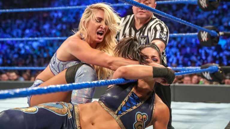 charlotte flair against bayley on smackdown