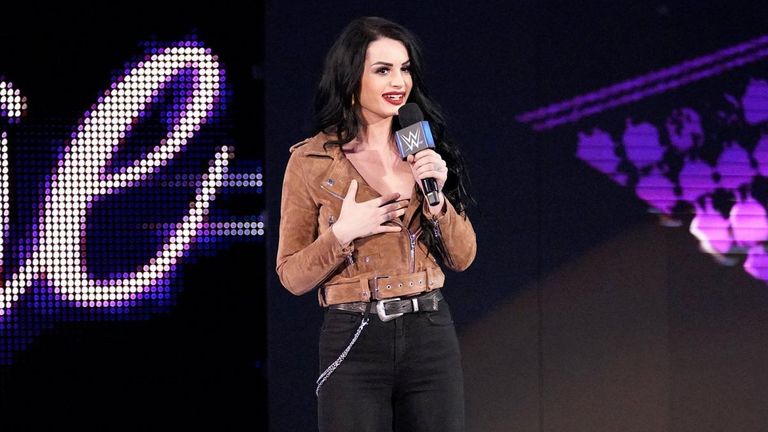 Paige introduces team of Asuka and Kairi Sane on Smackdown