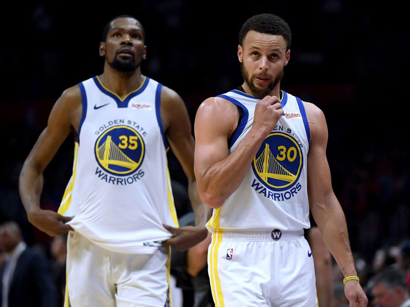 Klay Thompson dominates, Warriors beat Rockets - Golden State Of Mind