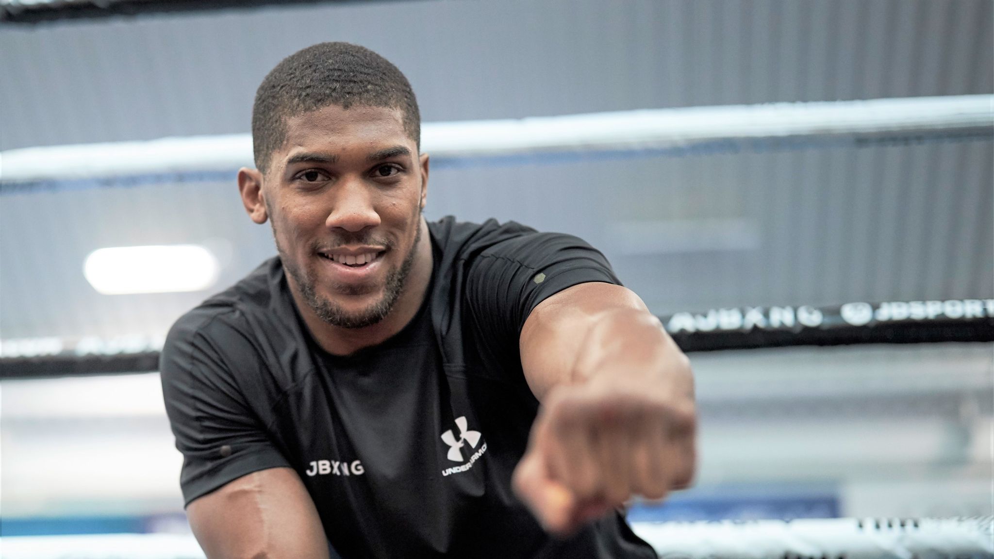 Wilder Vs Breazeale: Anthony Joshua Keeping A Close Eye On Deontay 