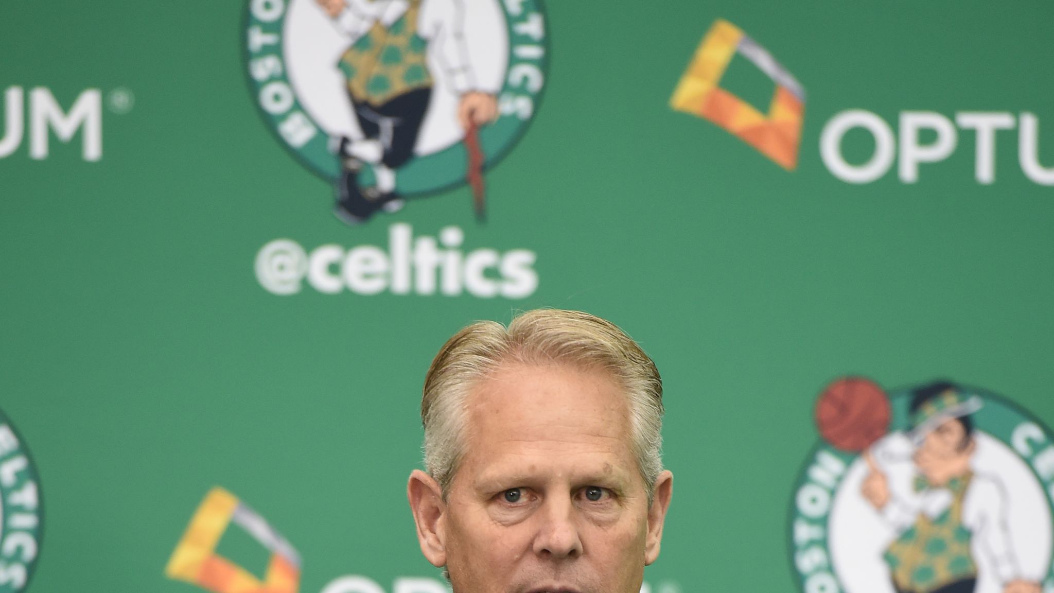 Celtics' Ainge recovering from mild heart attack