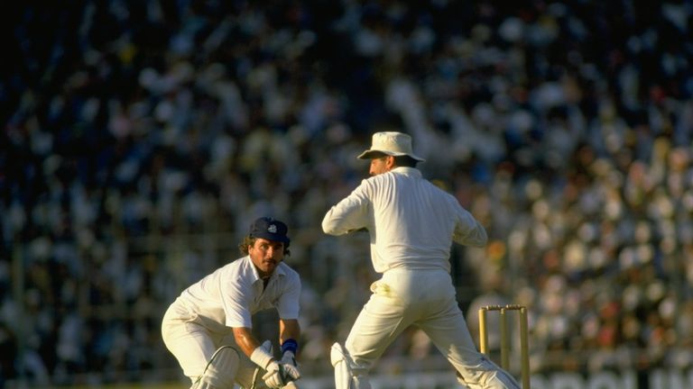 Nov 1987: Allan Lamb of England in action during the World Cup final against Australia at Eden Gardens in Calcutta, India. Australia won the match by seven runs. 