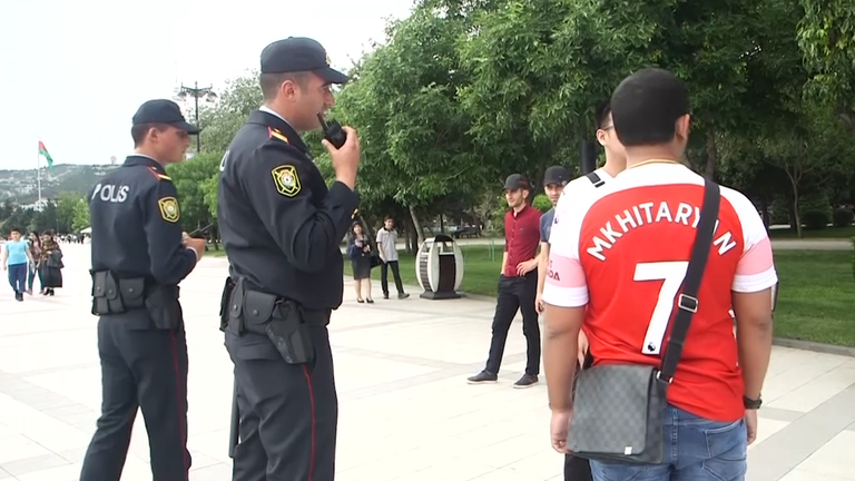 Arsenal fans stopped by police in Baku