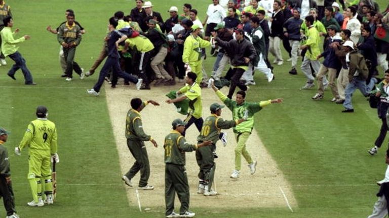 Bangladesh beat Pakistan in a shocker at Northampton 1999