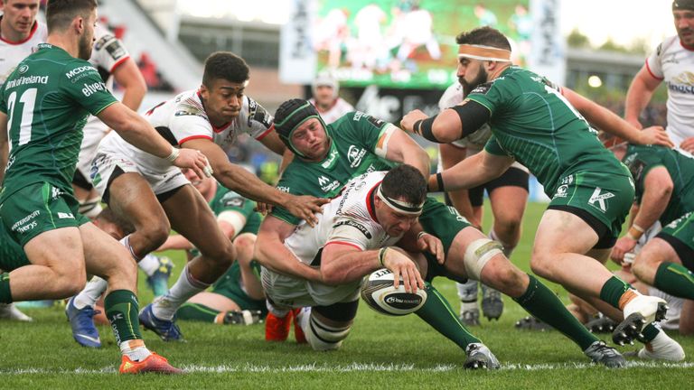 4 May 2019; Marcel Coetzee of Ulster dives to score his side's second try during the Guinness PRO14 quarter-final match between Ulster and Connacht at Kingspan Stadium in Belfast. Photo by John Dickson/Sportsfile