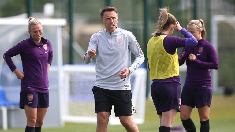 The England Women squad train ahead of Saturday&#39; friendly against New Zealand