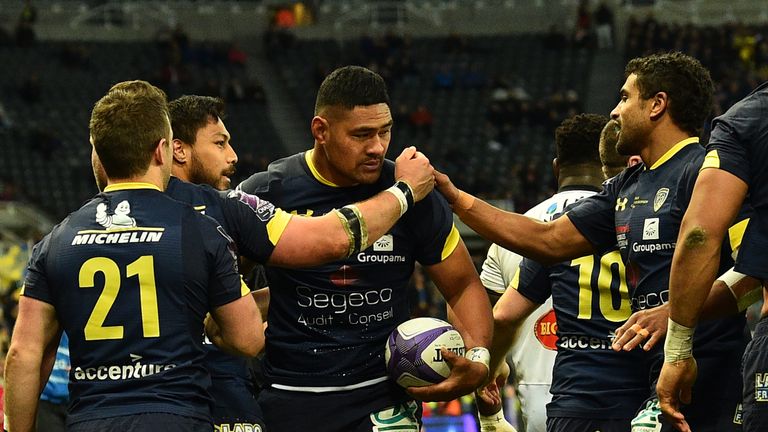 Lee emerges after his try just before the hour mark put Clermont on the cusp