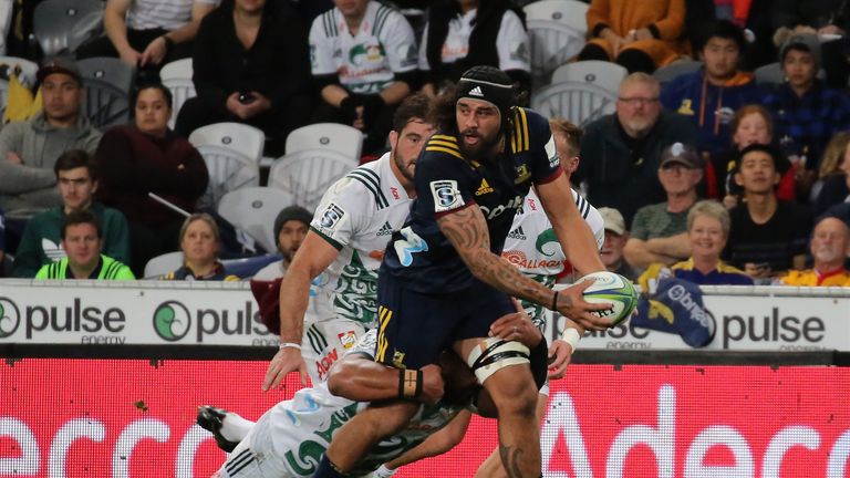 during the Round 12 Super Rugby match between the Highlanders and the Chiefs on May 4, 2019 in Dunedin, New Zealand.