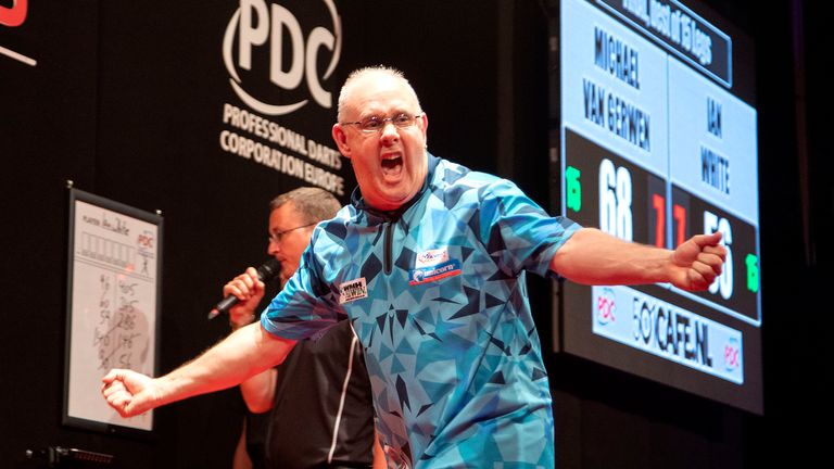 Ian White beat Michael van Gerwen to win the Dutch Darts Masters and end the world no 1's spectacular winning run at the event