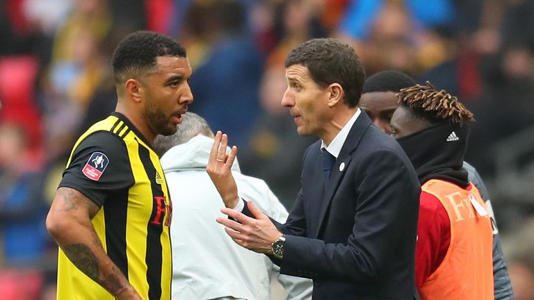 Javi Gracia, Manager of Watford and Troy Deeney of Watford in discussion during extra time in the FA Cup Semi Final match between Watford and Wolverhampton Wanderers at Wembley Stadium on April 07, 2019 in London, England.