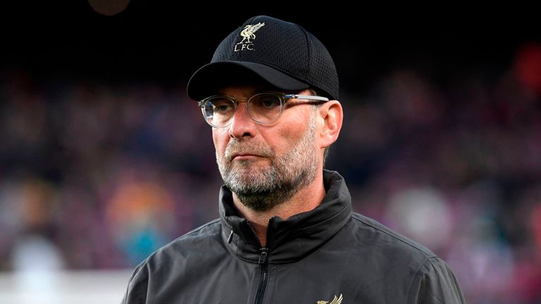 Jurgen Klopp watches on during Liverpool&#39;s game against Barcelona in the Camp Nou