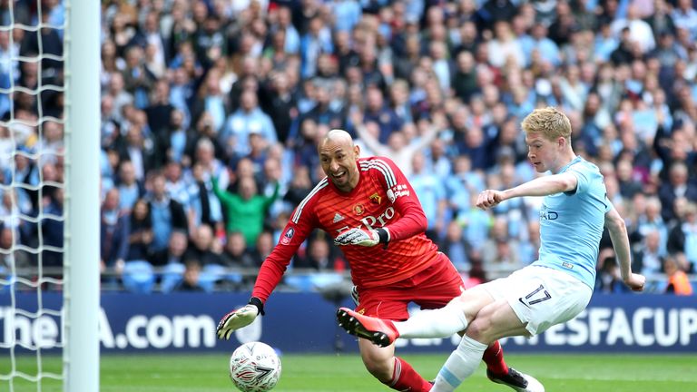 Kevin De Bruyne scores from close range