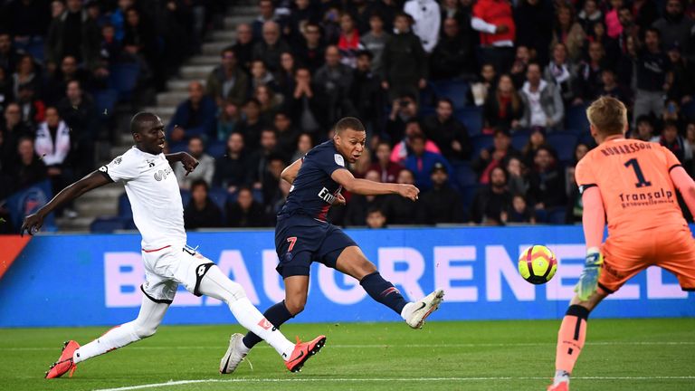 Kylian Mbappe PSG v Dijon