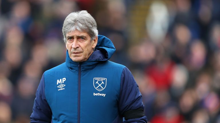 Manuel Pellegrini, West Ham United manager looks on ahead of the Premier League match between Crystal Palace and West Ham United at Selhurst Park on February 09, 2019 in London, United Kingdom