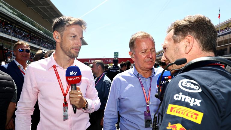 BARCELONA, SPAIN - MAY 12: Red Bull Racing Team Principal Christian Horner talks with Martin Brundle and Jenson Button on the grid before the F1 Grand Prix of Spain at Circuit de Barcelona-Catalunya on May 12, 2019 in Barcelona, Spain. (Photo by Mark Thompson/Getty Images)
