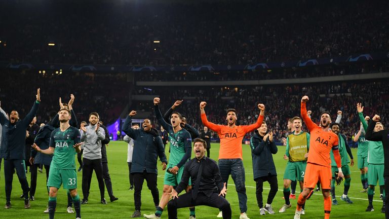 Mauricio Pochettino and his players celebrate after Spurs reach the Champions League final