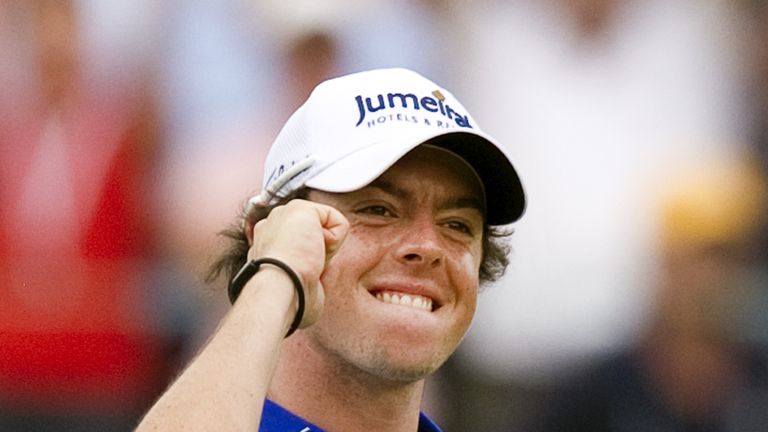 Rory McIlroy celebrates after sinking his final putt in the 2011 US Open