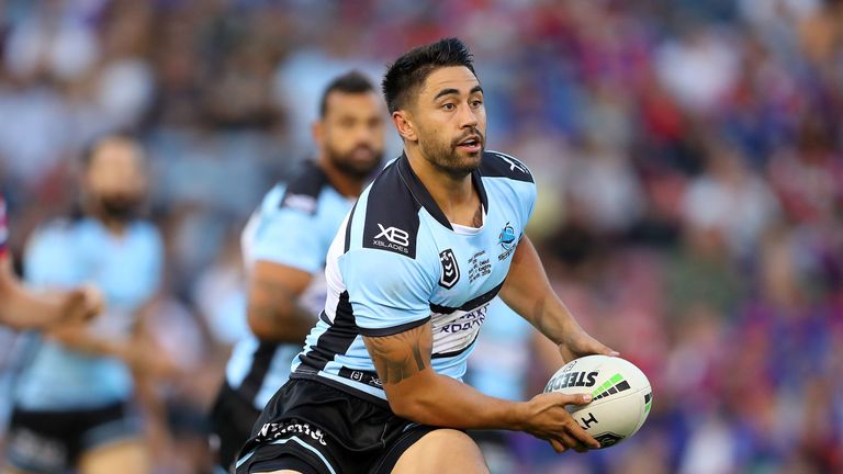 NEWCASTLE, AUSTRALIA - MARCH 15: Shaun Johnson of the Cronulla Sharks looks to pass the ball during round one NRL match between the Newcastle Knights and the Cronulla-Sutherland Sharks at McDonald Jones Stadium on March 15, 2019 in Newcastle, Australia. (Photo by Tony Feder/Getty Images)