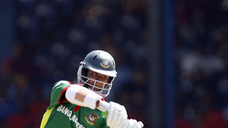 Port-of-Spain, TRINIDAD AND TOBAGO: Bangladesh Cricketer Tamim Iqbal Khan plays a shot during the group stage match between India and Bangladesh at the Queen's Park Oval stadium in the Port of Spain, in Trinidad and Tobago, 17 March 2007