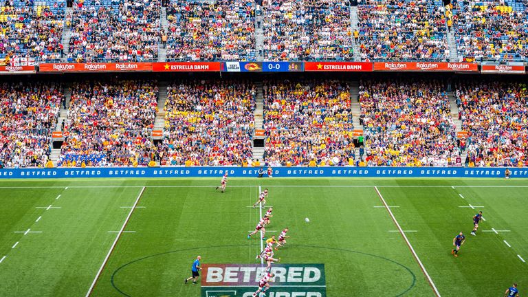 The match between Catalans and Wigan was played in front of a record Super League crowd