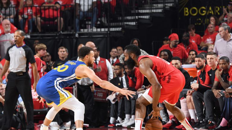 Stephen Curry scores 23 fourth quarter points as Golden ...