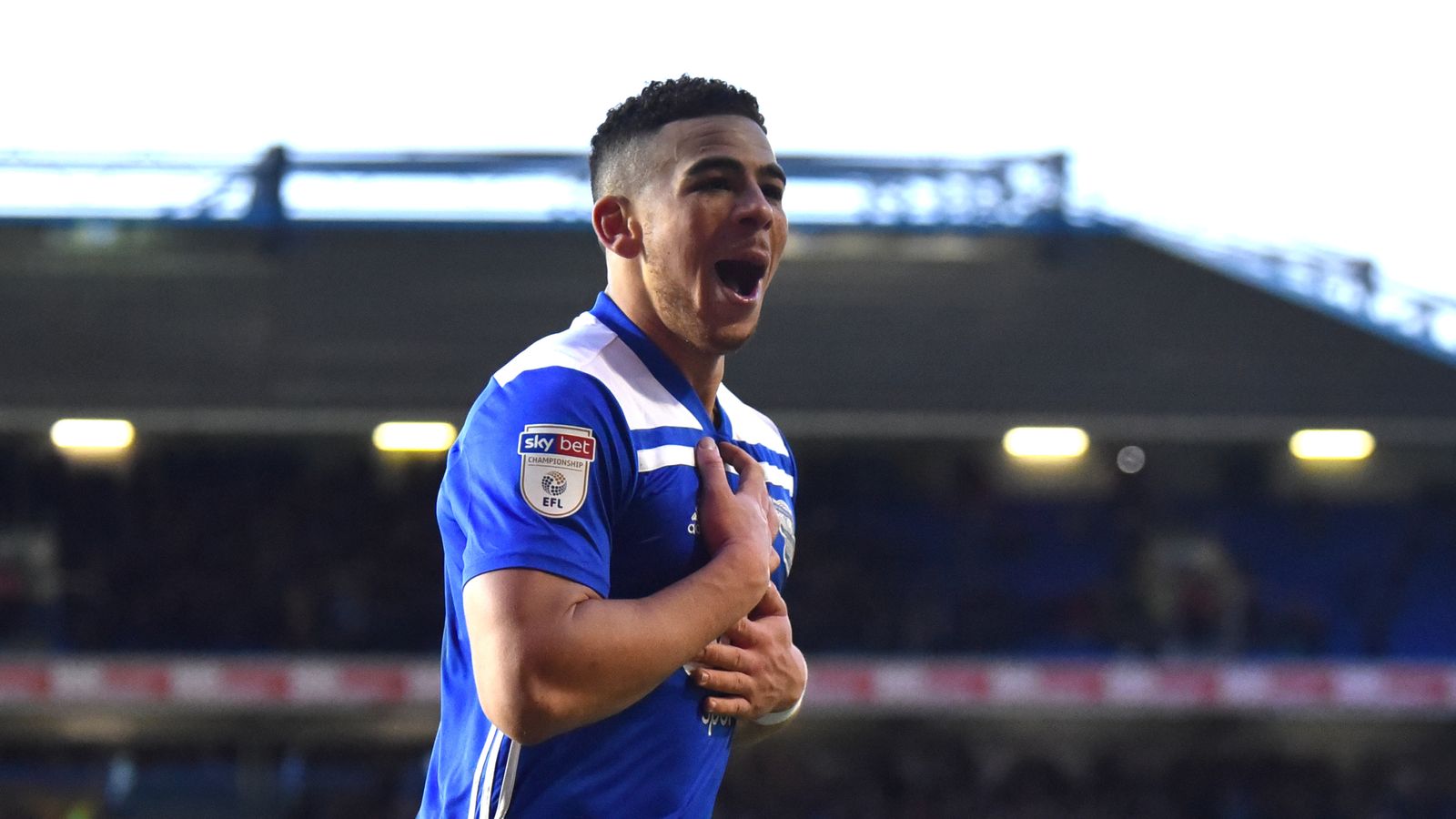 Che Adams close to joining Southampton from Birmingham