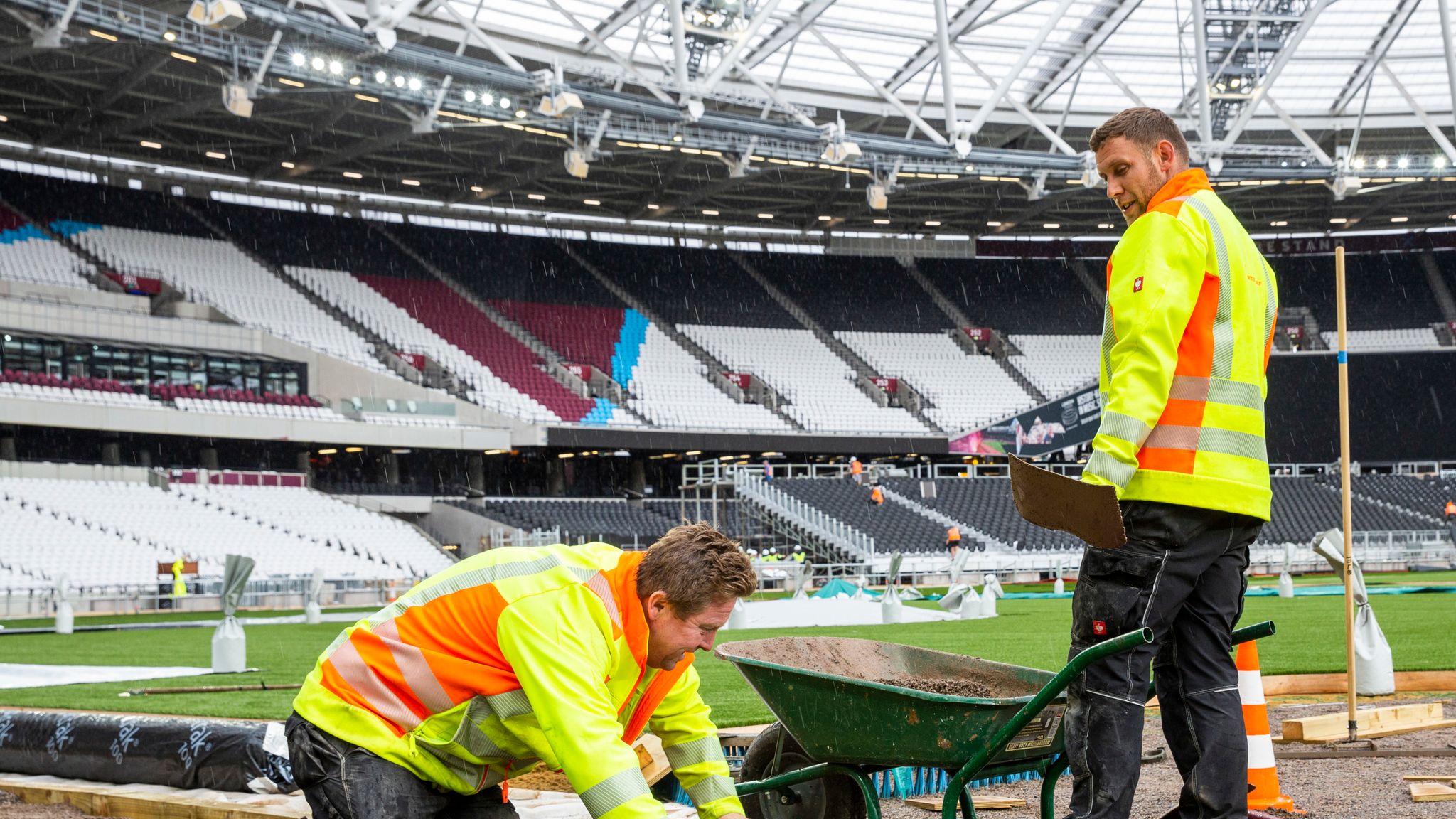 West Ham's London Stadium transformed for Major League Baseball series ...